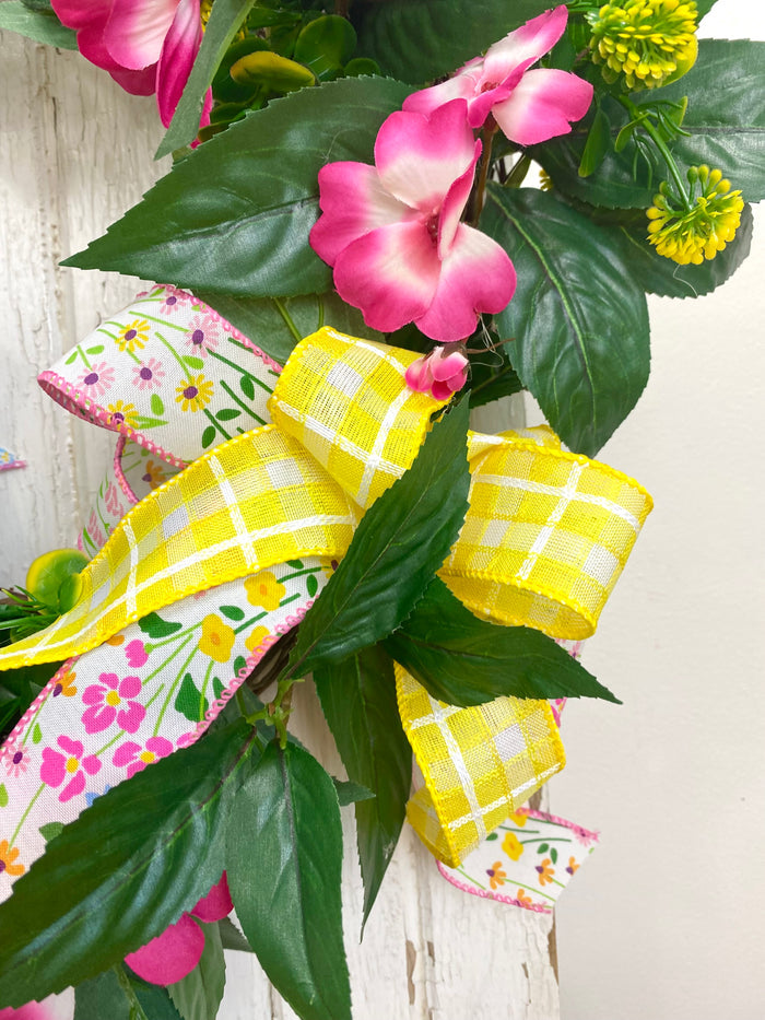 19" Taste of Spring Wreath