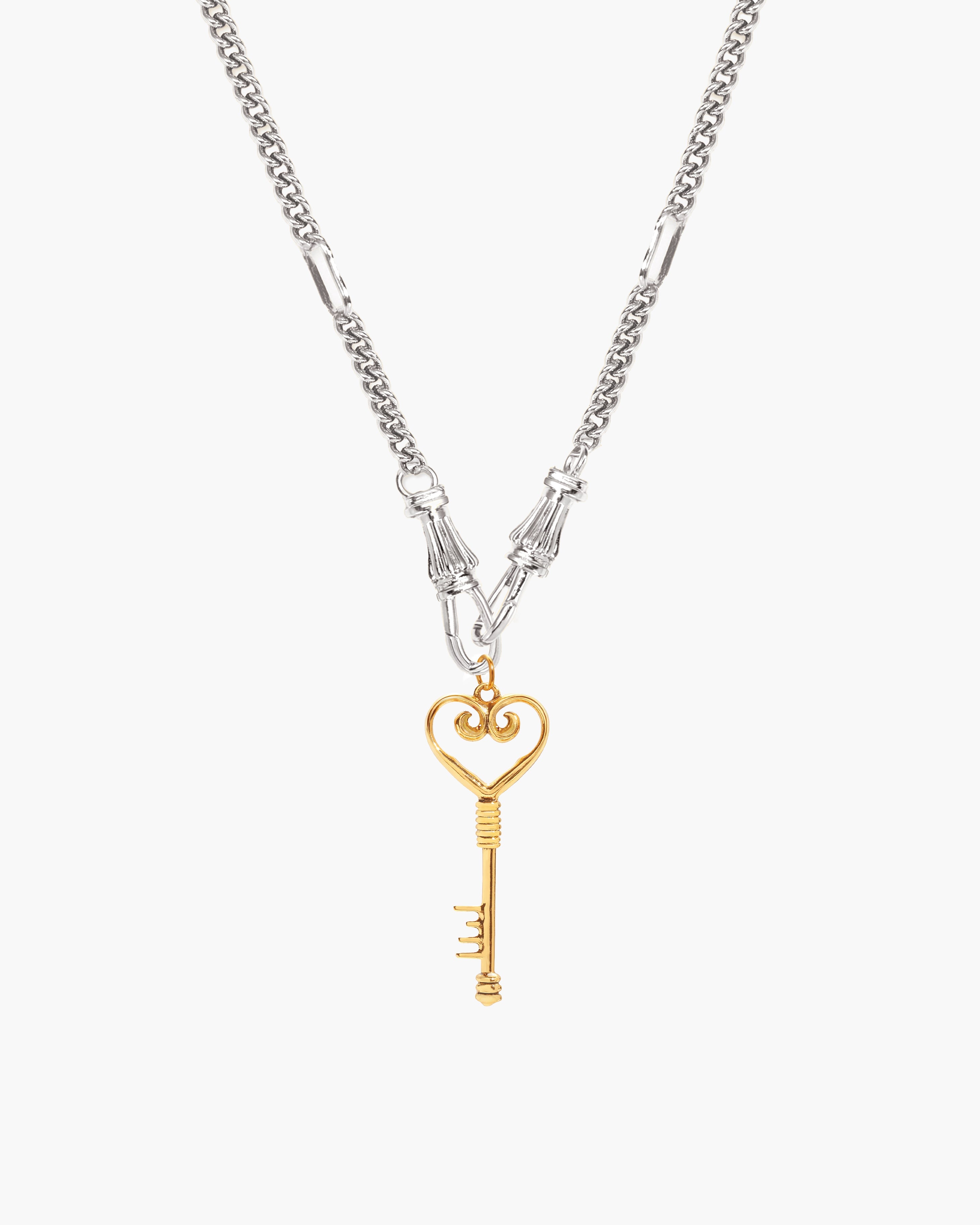 Deco Clasp Chain Necklace in Gold