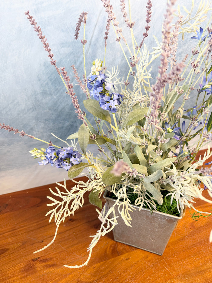 21" Lovely Lavender Centerpiece