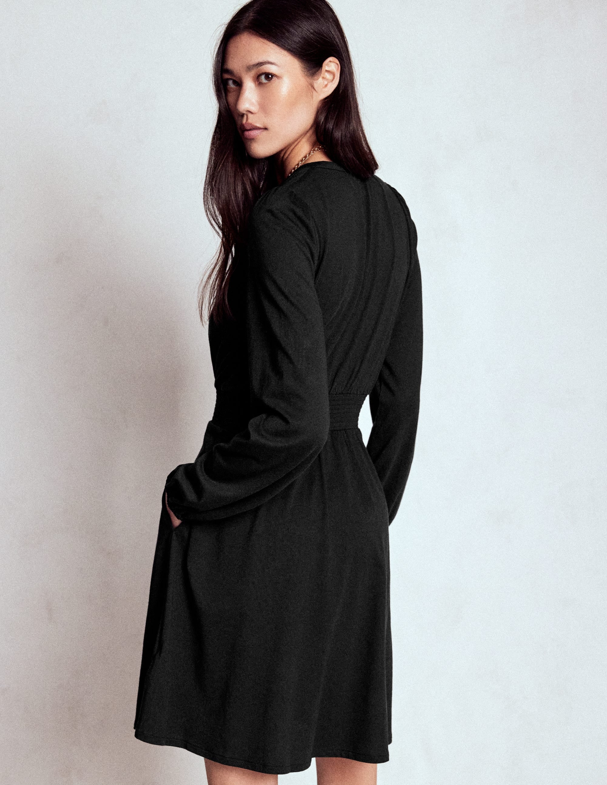Sarah Short Jersey Dress-Black