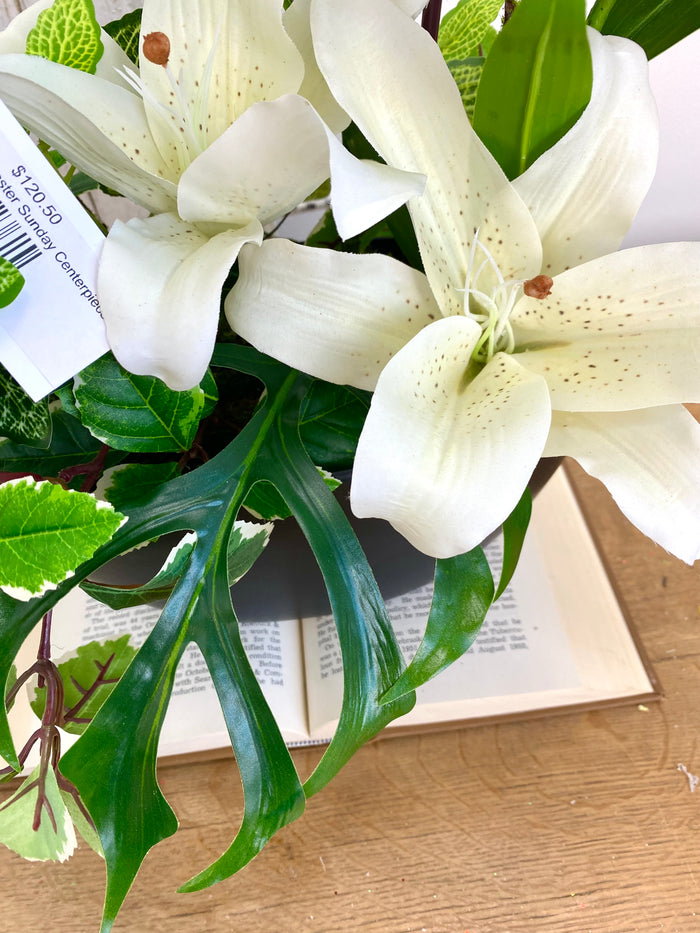 26" Sunday Centerpiece
