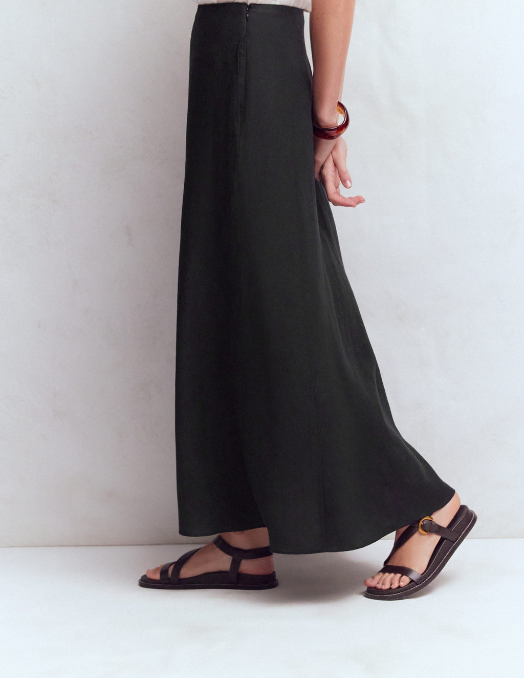 Miriam Linen Maxi Skirt-Black