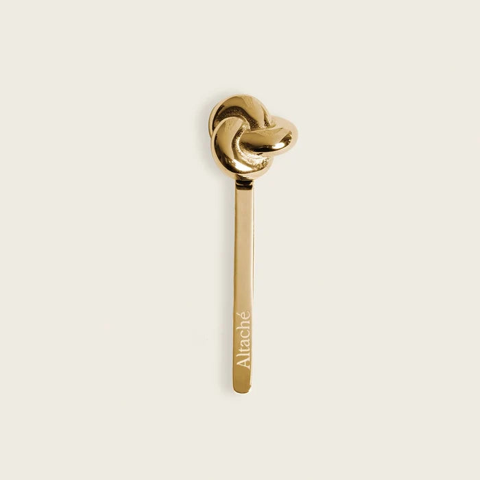 14K Gold Knot