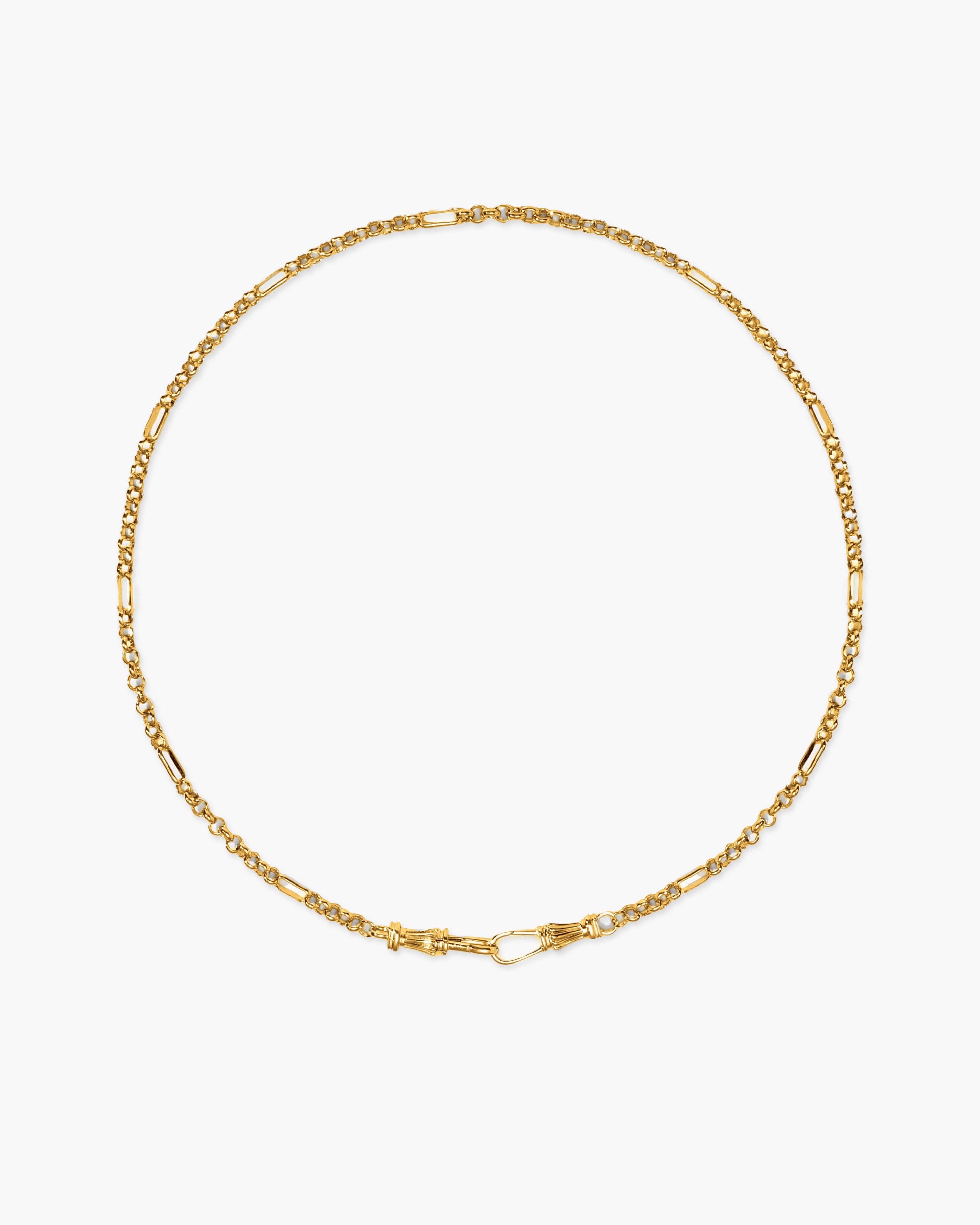 Deco Clasp Chain Necklace in Gold