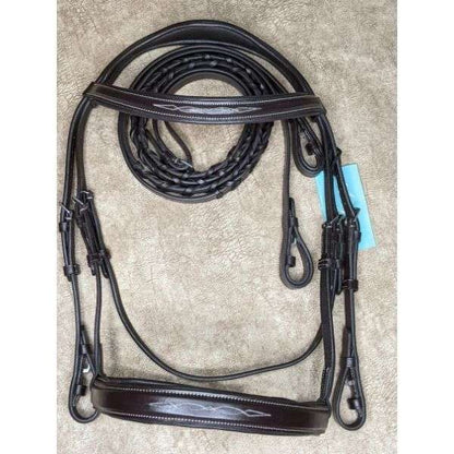 avignon wellington square raised hunter bridle close up