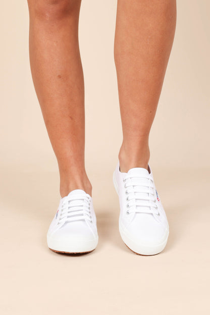 2750 Cotu Classic - White