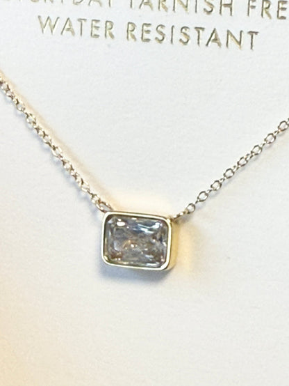 Splash Columbia Square Necklace