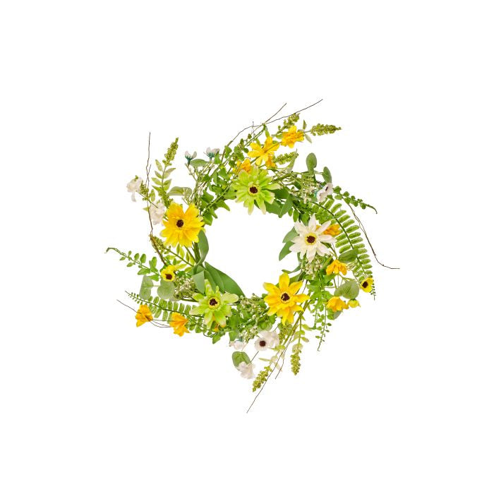 Close-up of summer black eyed susan candle ring detail from Magnolias Home Decor