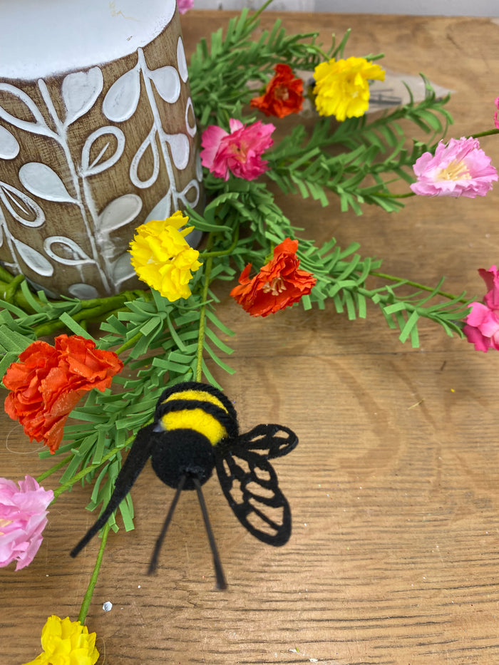 Summer days bee candle ring styled for Spring home decor from Magnolias Home Decor